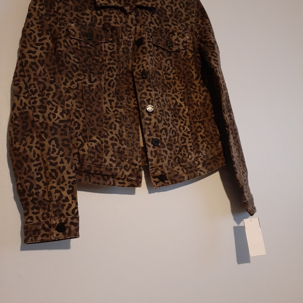 Women's jeans jacket